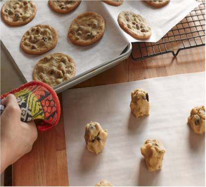 Non-Stick Microwave & Oven-Proof Baking Paper – Heat-Resistant & Food-Safe