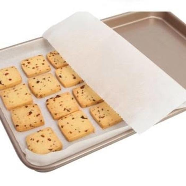 Non-Stick Microwave & Oven-Proof Baking Paper – Heat-Resistant & Food-Safe