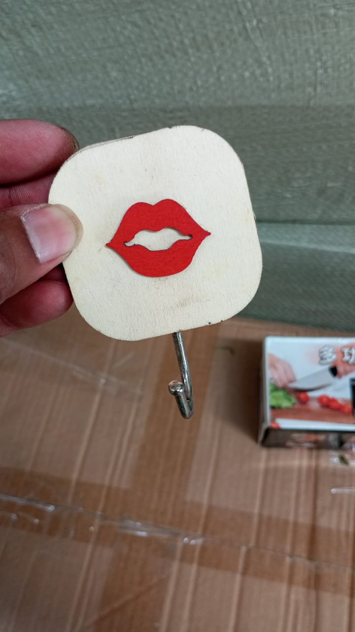 17871 Wooden Cartoon Hook Wall Hanging Hooks Wall Storage Hook Wall Mounted Hat Hooks Wall Coat Hooks Hanger Backpack Hook Clothes Hook Office Towel Hook Clothing Iron (1 Pc) - Chestore