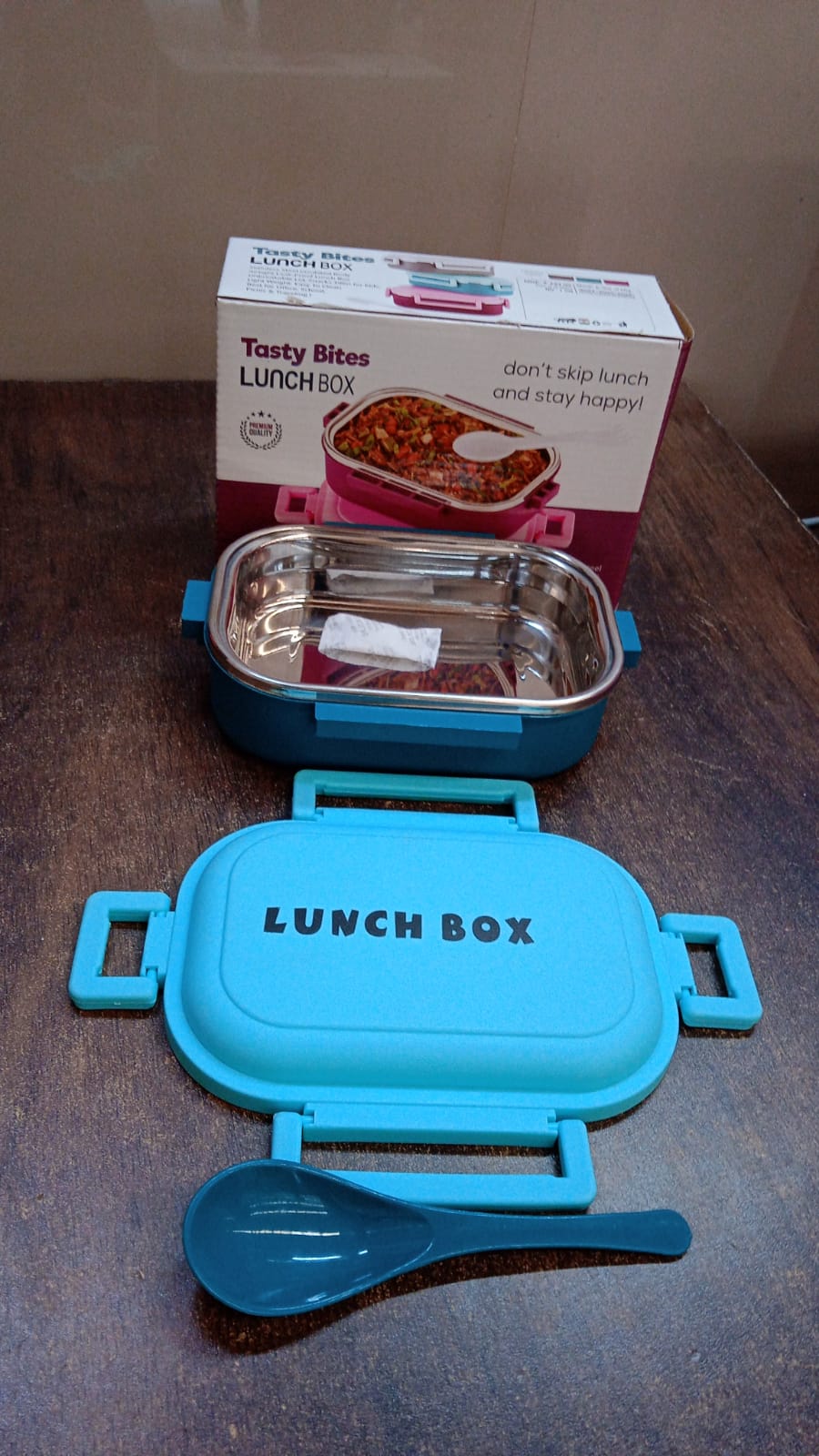 Insulated Stainless Steel Lunch Box – Leakproof & Comes with Spoon 🍱🔥❄️