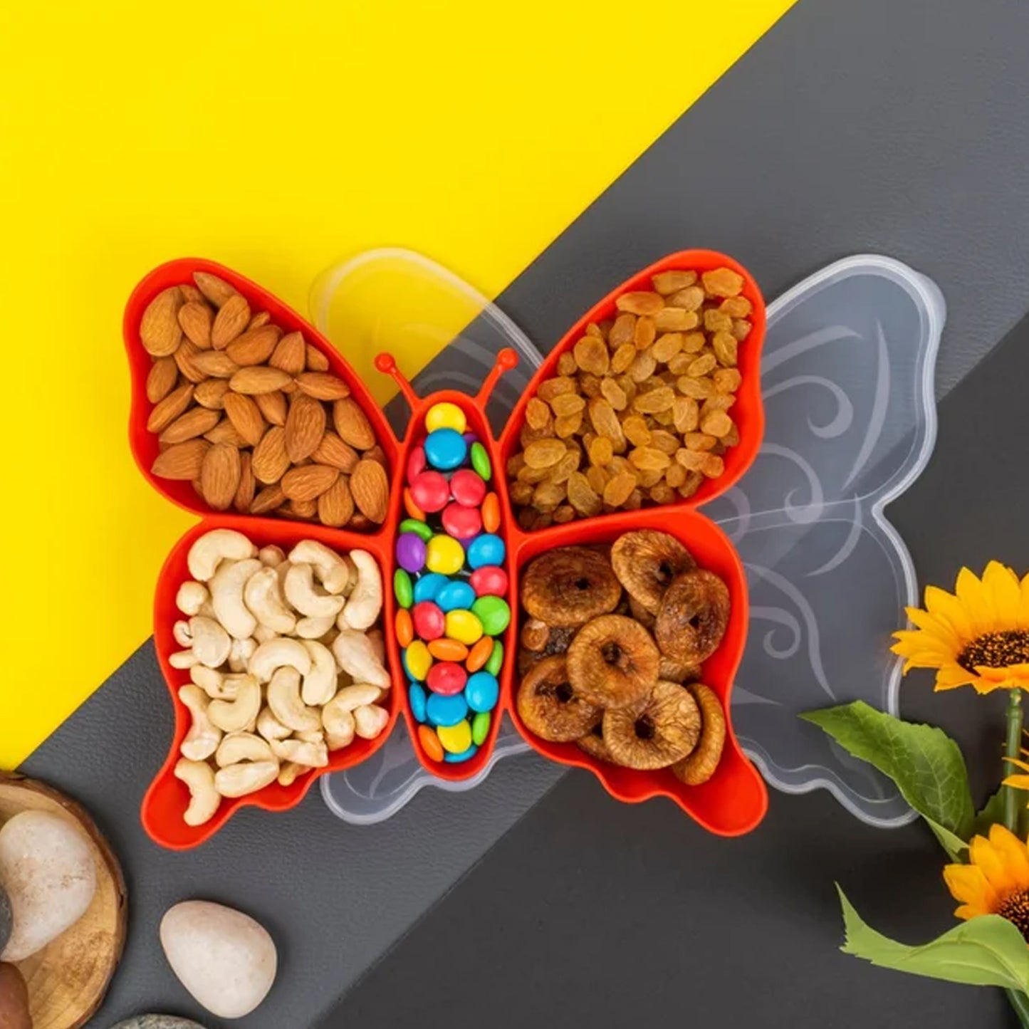 🦋 5-Compartment Multipurpose Butterfly Plastic Tray – 1 Pc