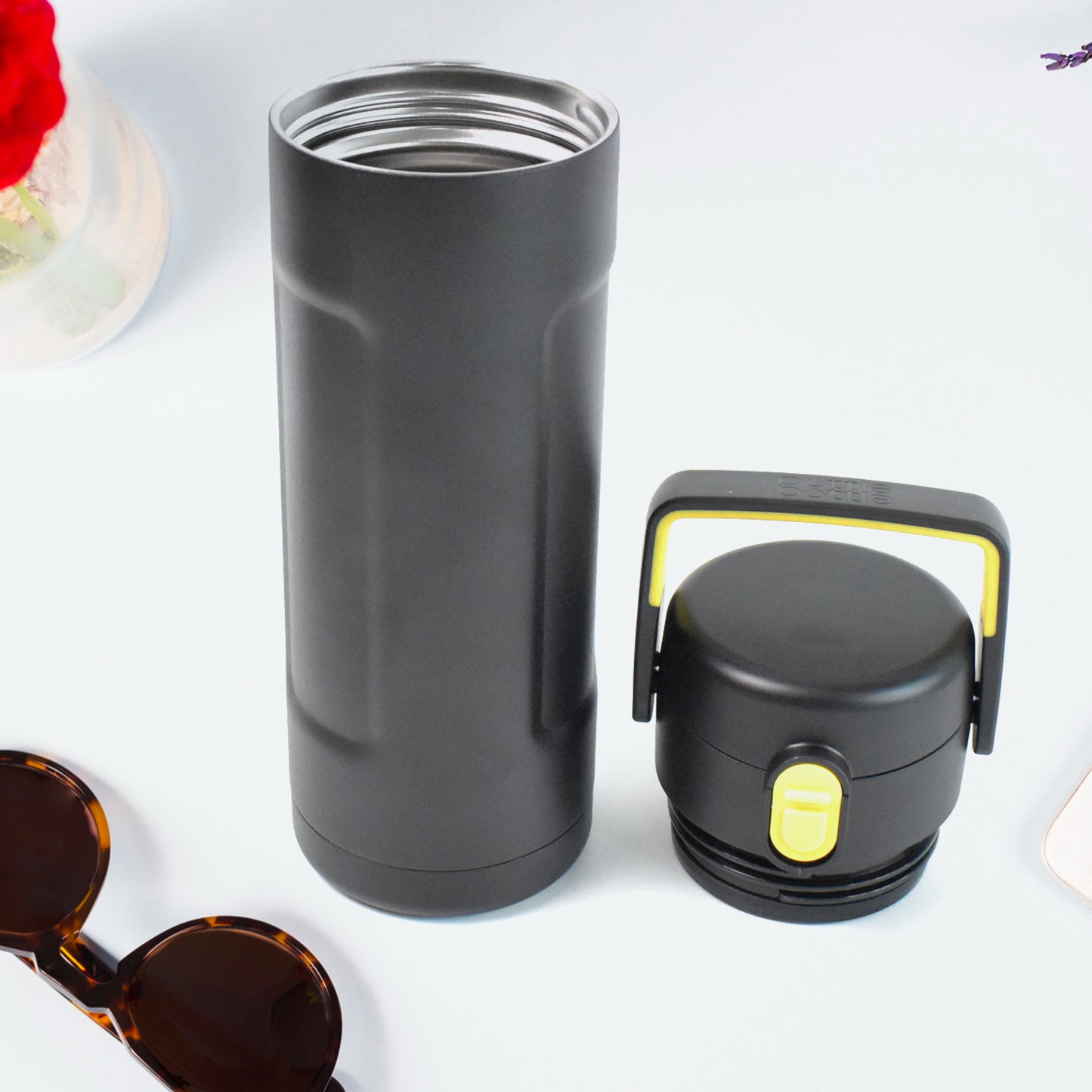 Vacuum Insulated Water Bottle – Leakproof, BPA-Free & Perfect for Hot & Cold Drinks 💧🔥❄️