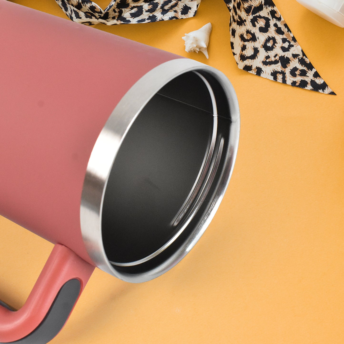 1200ml Stainless Steel Vacuum Insulated Tumbler – Leakproof & Temperature Retention ❄️🔥☕