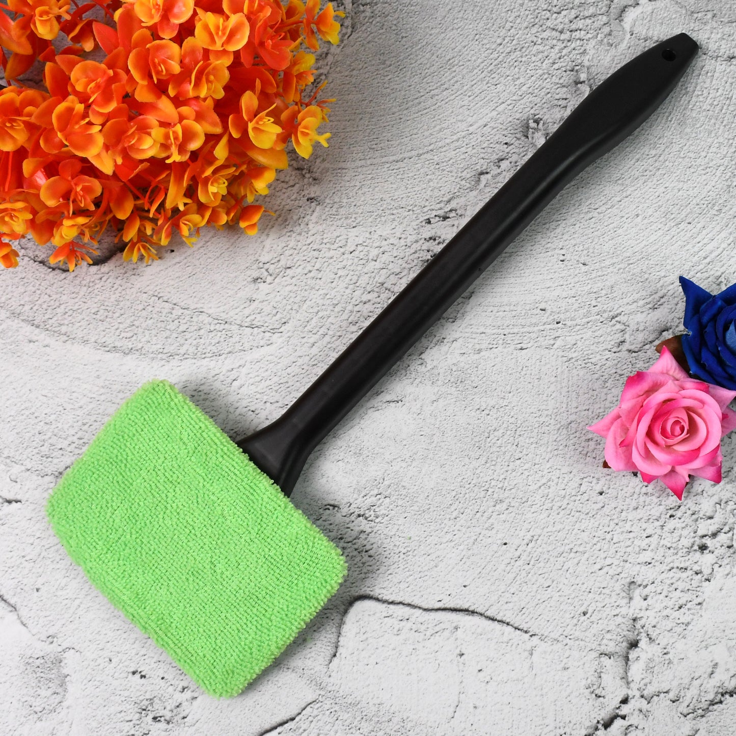 Windshield Glass Cleaner Wiper with Extra Microfiber Cloth – 38cm Long Handle 🧽🚗🪟