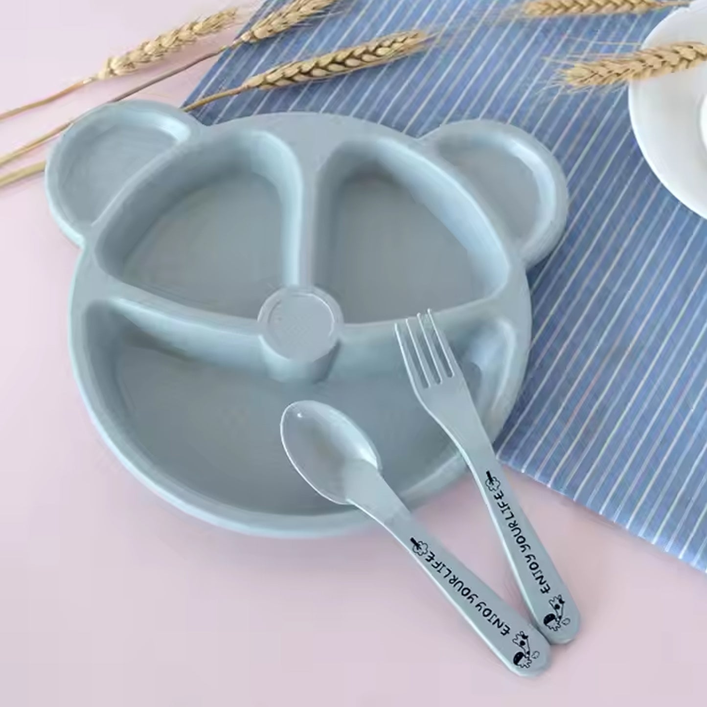 🍽️ Kids 3-Compartment Food Tray Plates with Spoon & Fork – 1 Set