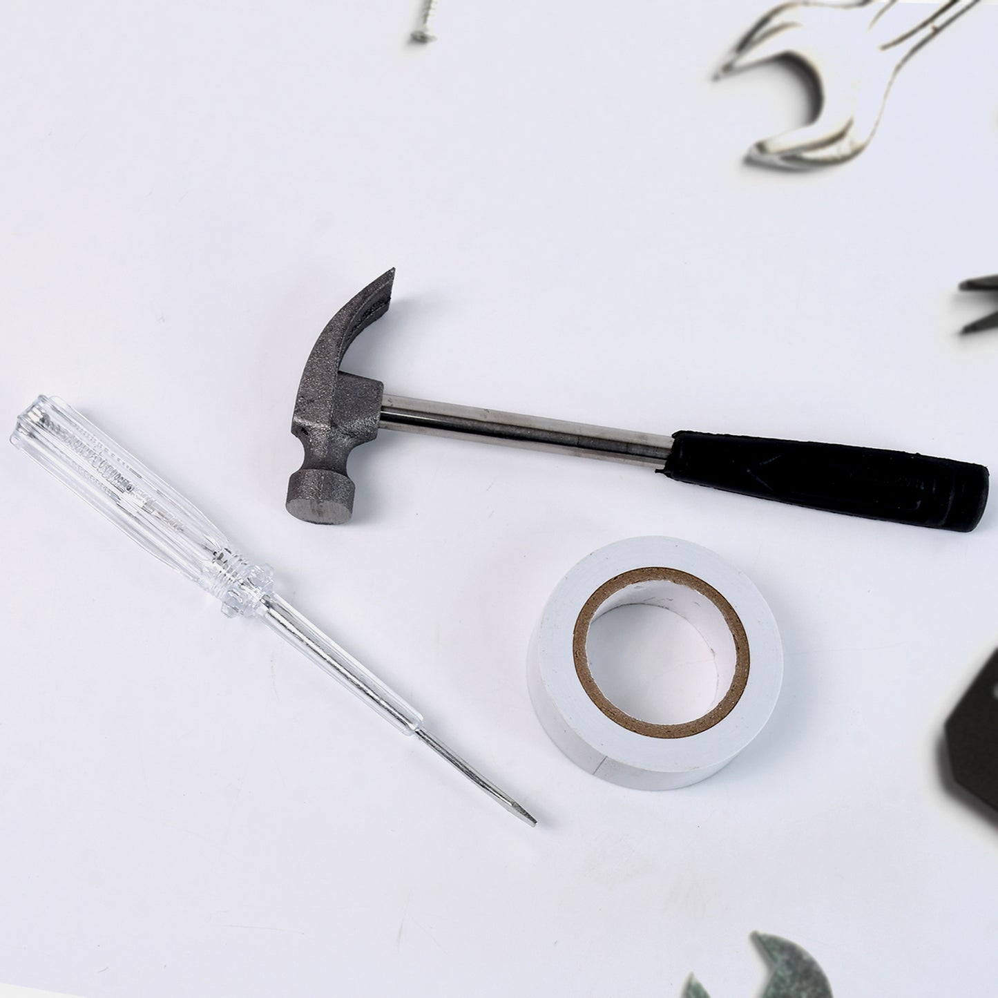 8-in-1 Multi-Purpose Hand Tool Kit – Hammer, Screwdriver, Tape & More 🧰🔨🔧