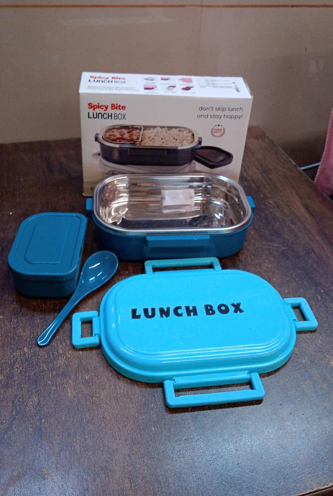 3-in-1 Stainless Steel Lunch Box – Leakproof, Insulated & Includes Spoon 🍱🔥❄️