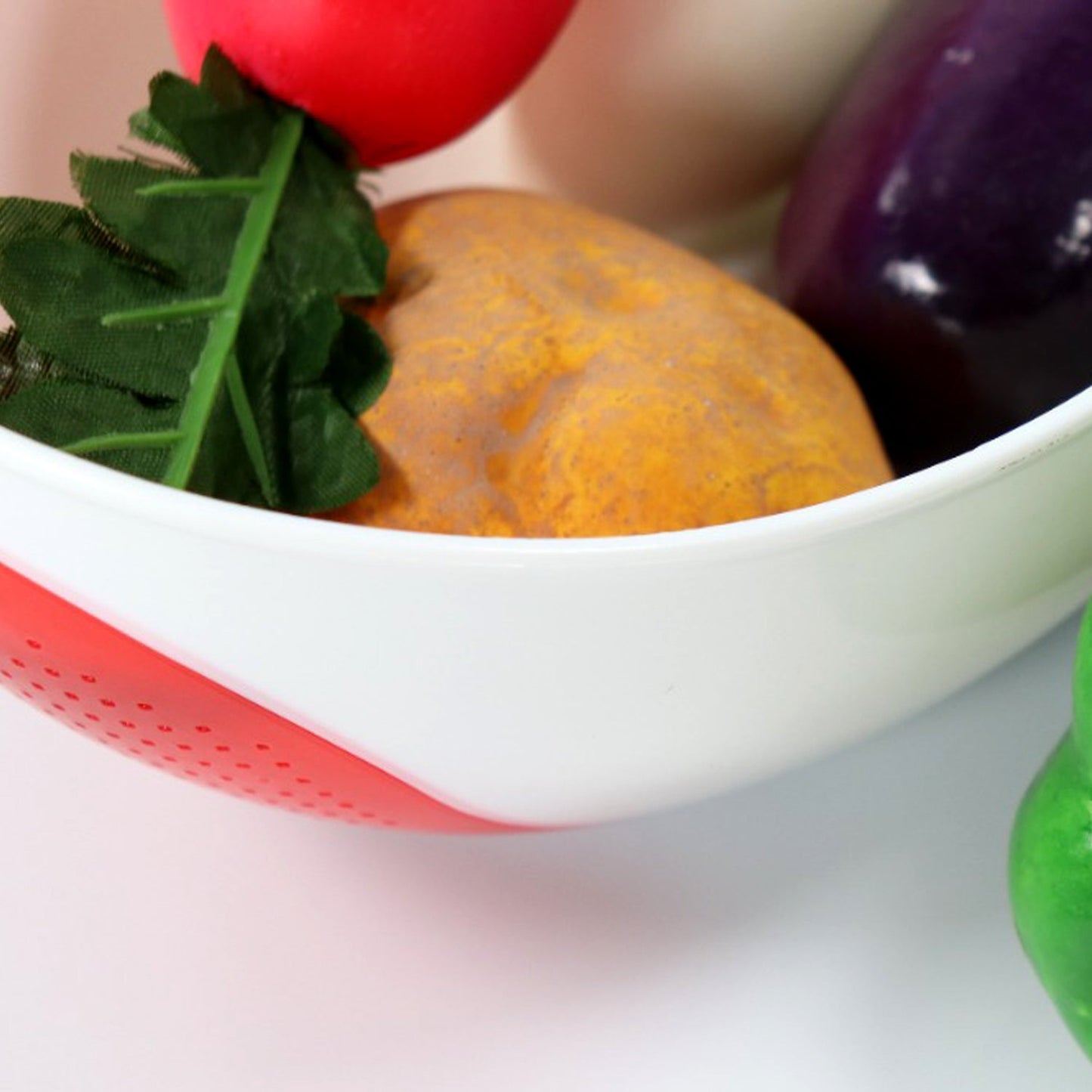 Plastic Washing Bowl & Strainer – Multi - Purpose Rice, Fruits & Vegetable Washer - Chestore