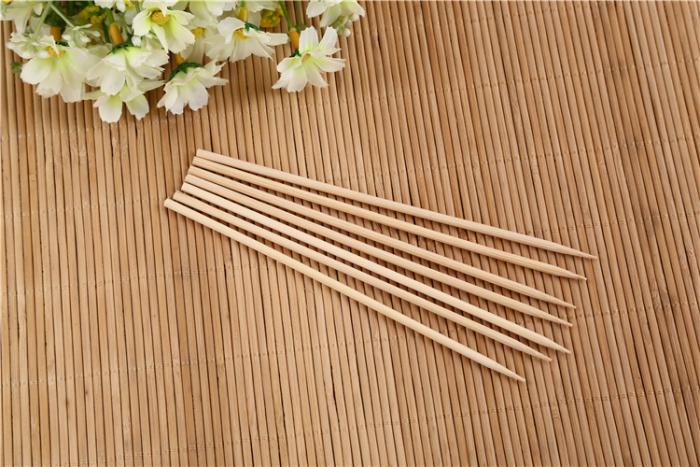 20cm Bamboo BBQ Skewers – Wooden Shish Kabob Sticks for Grilling & Party Snacks