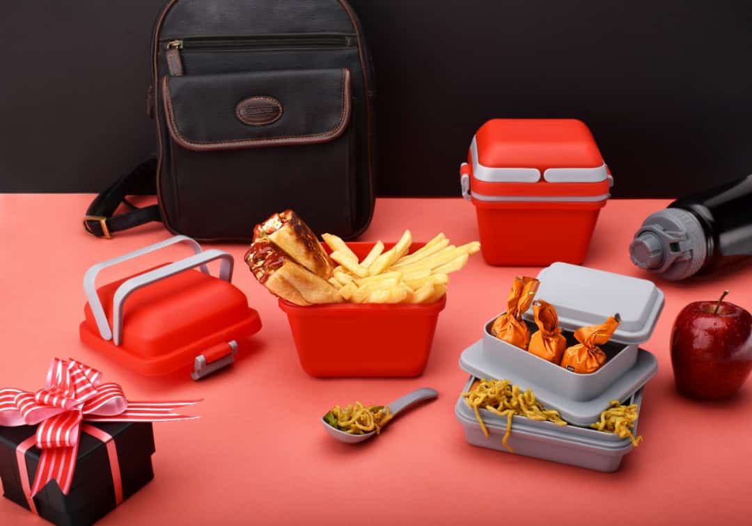 Airtight Lunch Box with Handle & Push Lock – Leakproof & Portable Food Container
